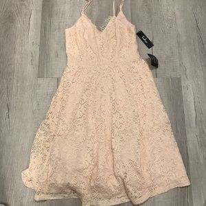 Lulu’s Blush Lace Dress - NWT - Medium